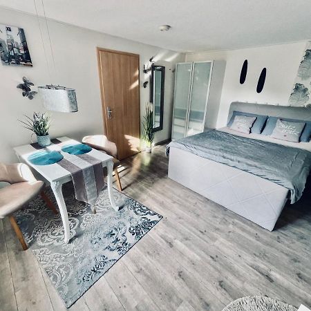 Wohnung Mit Charme, Netflix Rheinstetten Exterior photo